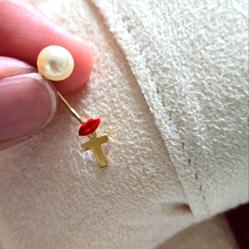 Micro lips single piercing 18k gold
